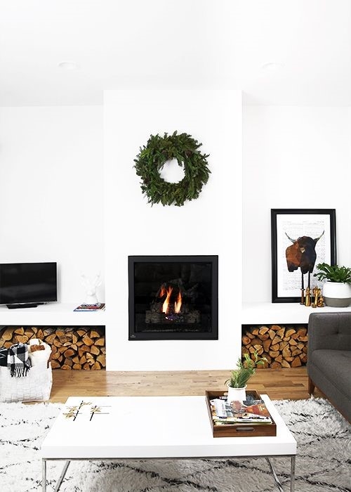 minimal Christmas fireplace